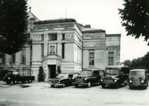 Das Bestattungsmuseum in den 1996 Jahren, auf einem scharz/weiß Foto.