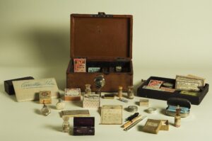 Die Reiseapotheke der Kaiserin Elisabeth: Was ein kleiner Koffer über Schmerz, Medizin und den Tod in Genf erzählt